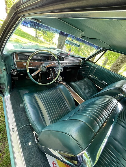 Pontiac Grand Prix 5 of 9
