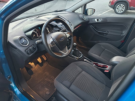 Ford Fiesta 6 of 11