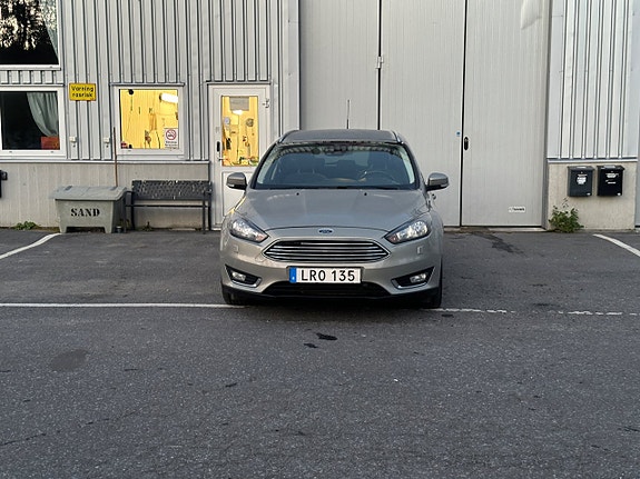 Ford Focus 5 of 15