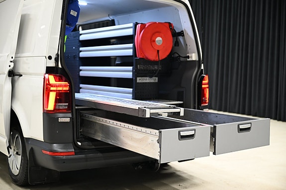 Volkswagen Transporter 17 of 30