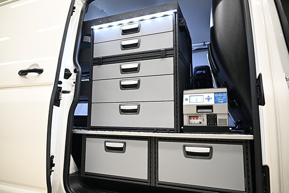 Volkswagen Transporter 8 of 30