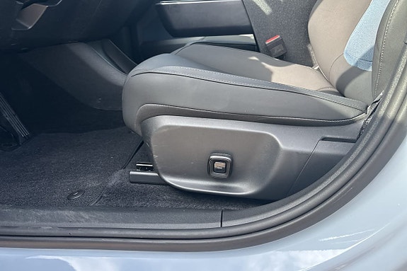 Volvo EX30 13 of 15