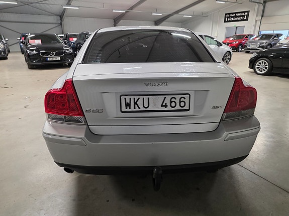 Volvo S60 4 of 10