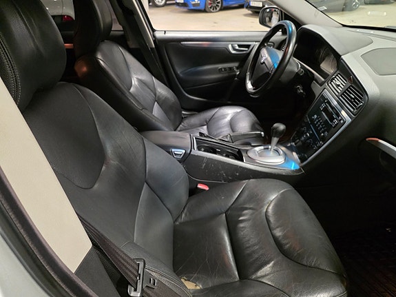 Volvo S60 7 of 10