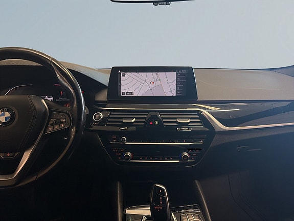 BMW 520d 11 of 19