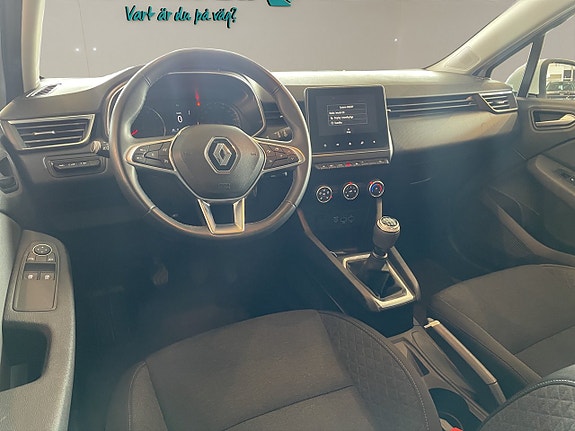 Renault Clio 11 of 13