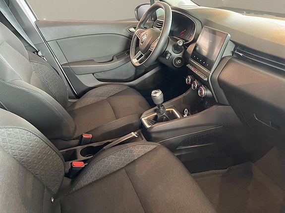 Renault Clio 12 of 13