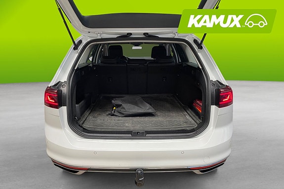 Volkswagen Passat 8 of 18