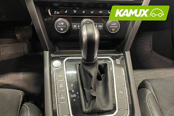 Volkswagen Passat 18 of 18