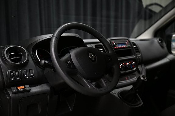 Renault Trafic 18 of 30