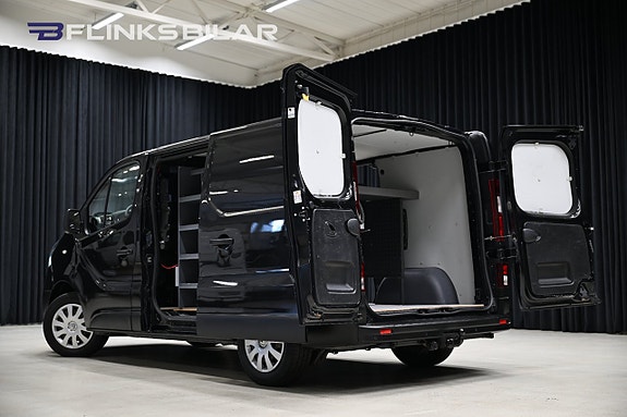 Renault Trafic 12 of 30