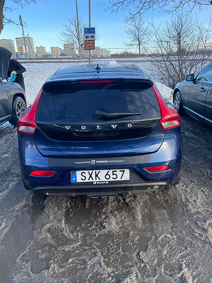 Volvo V40 3 of 6