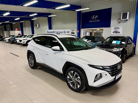 Hyundai Tucson 2 of 8