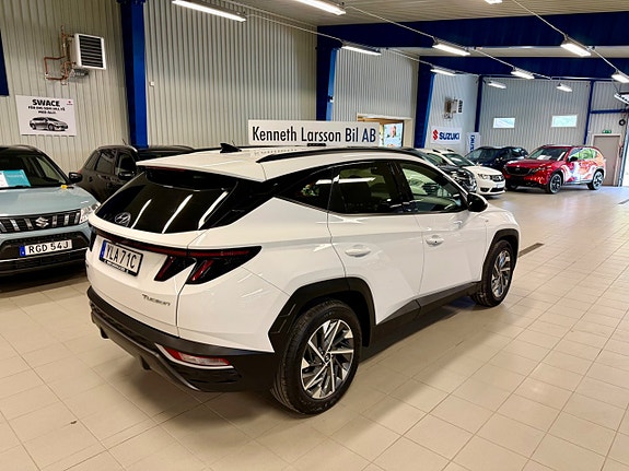 Hyundai Tucson 3 of 8
