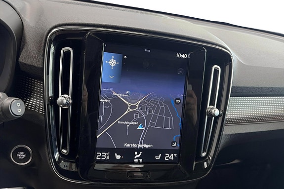 Volvo XC40 13 of 26
