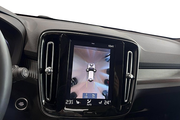 Volvo XC40 18 of 26