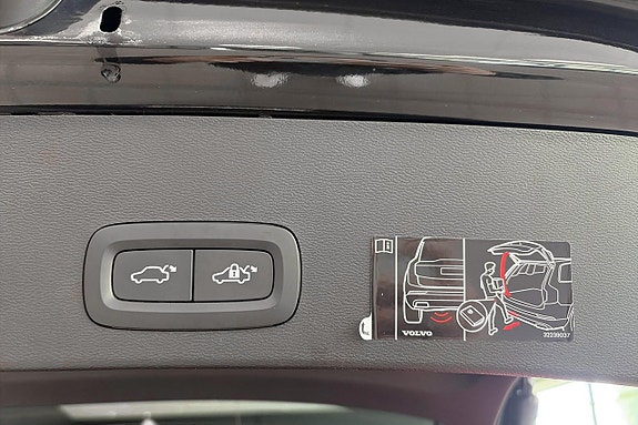 Volvo XC40 26 of 26
