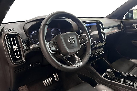 Volvo XC40 9 of 26