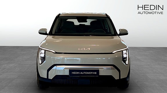 Kia EV3 11 of 13