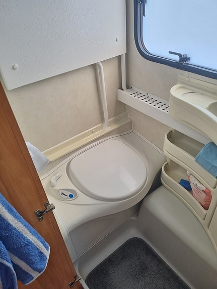 Adria adora 512 ul 8 of 13