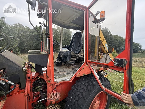 Huddig 760 med Kran 11 of 27