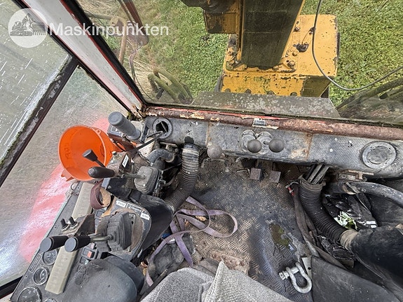 Huddig 760 med Kran 19 of 27