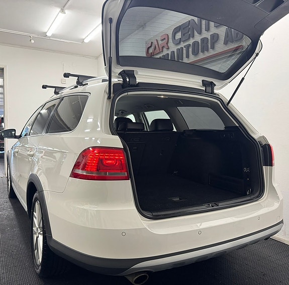 Volkswagen Passat Alltrack 25 of 25
