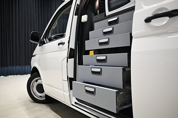 Volkswagen Transporter 7 of 30