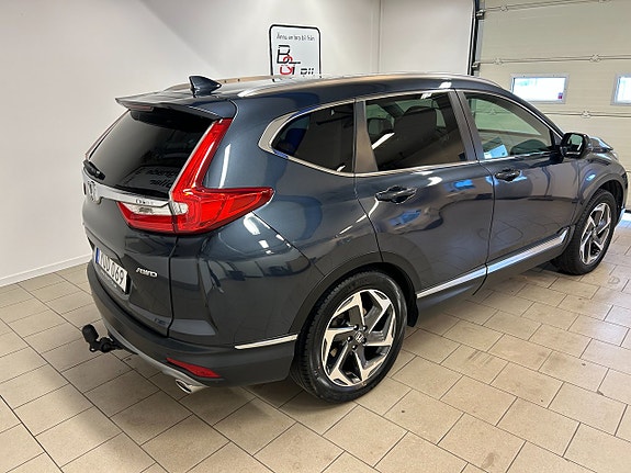 Honda CR-V 3 of 17