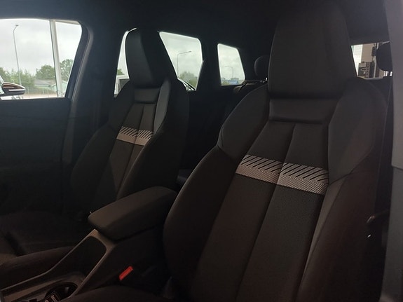 Audi Q4 e-tron 16 of 22