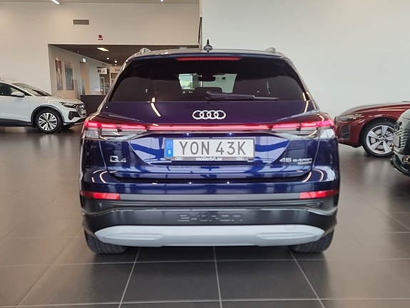 Audi Q4 e-tron 14 of 22