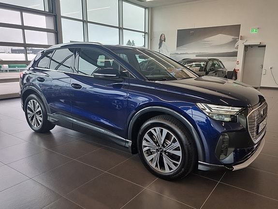Audi Q4 e-tron 13 of 22