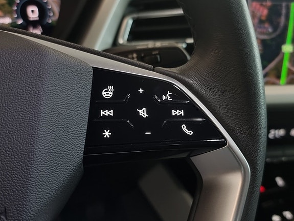 Audi Q4 e-tron 9 of 22