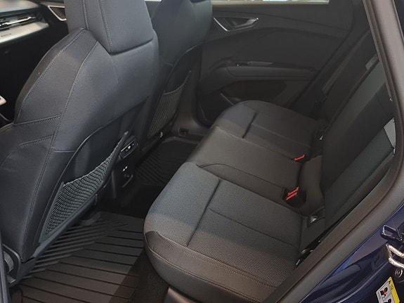 Audi Q4 e-tron 18 of 22