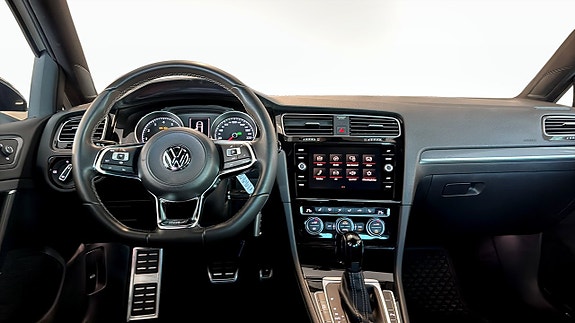 Volkswagen Golf I 11 of 19
