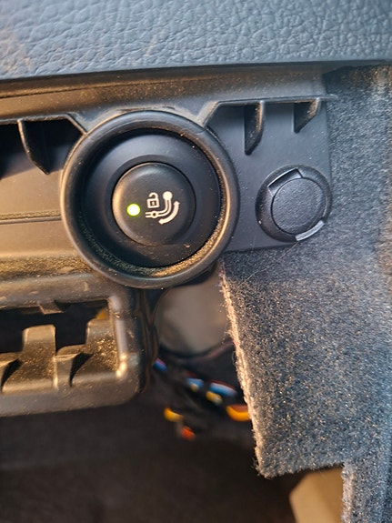 BMW 320d 8 of 12