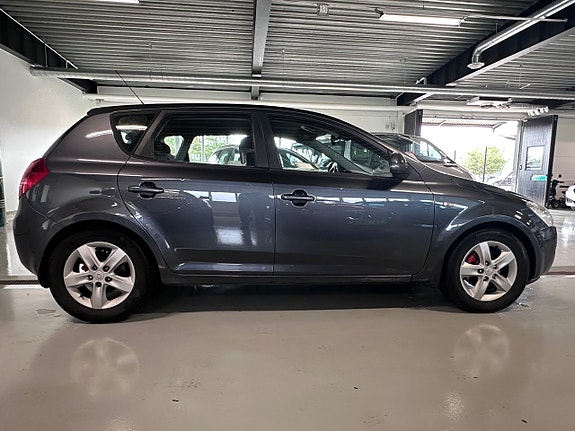 Kia Ceed 6 of 9