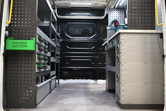 Volkswagen Crafter 8 of 30