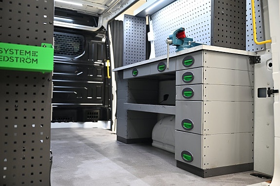 Volkswagen Crafter 13 of 30