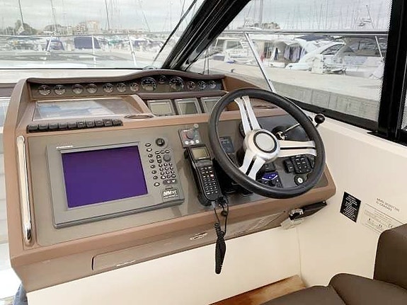 Princess V42 MKIII -2010 | 2 x Volvo Penta D6 370 4 of 11