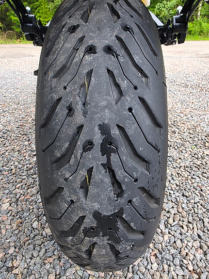 Yamaha Tracer 900/MT-09 4 of 10