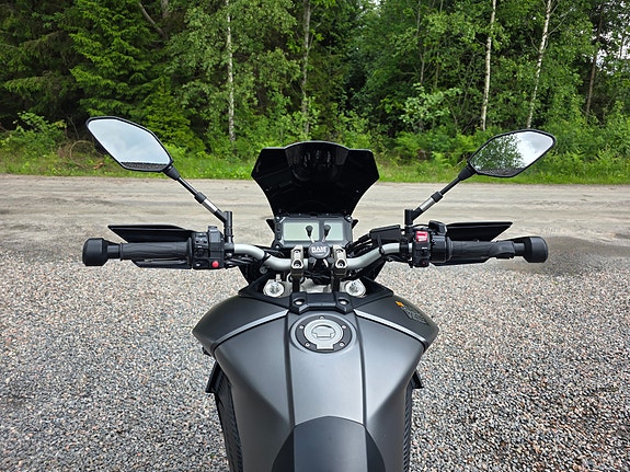 Yamaha Tracer 900/MT-09 7 of 10