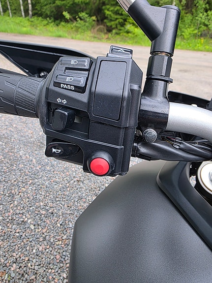 Yamaha Tracer 900/MT-09 9 of 10