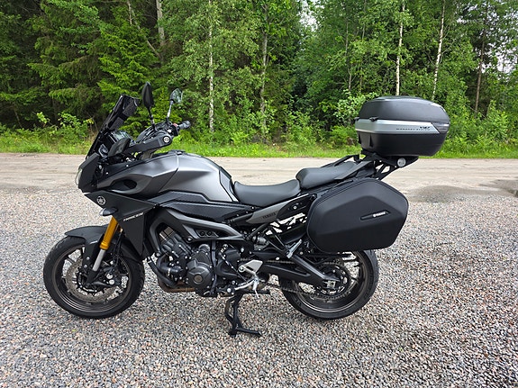 Yamaha Tracer 900/MT-09 2 of 10