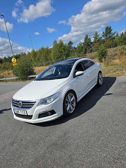 Volkswagen Passat CC 8 of 9