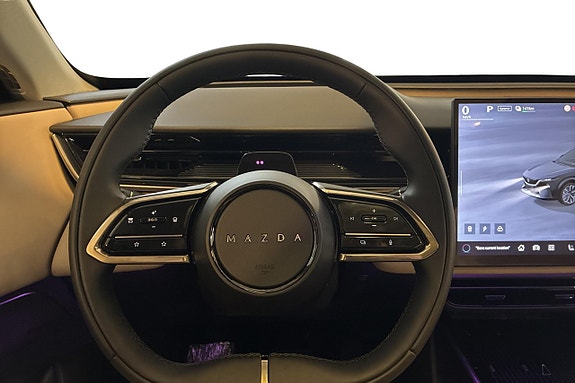 Mazda CX-6e 12 of 15
