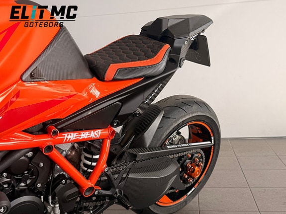 KTM 1390 Superduke R Evo | Techpack & Kolfiber | Akrapovic Helsystem 18 of 21