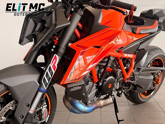 KTM 1390 Superduke R Evo | Techpack & Kolfiber | Akrapovic Helsystem 17 of 21