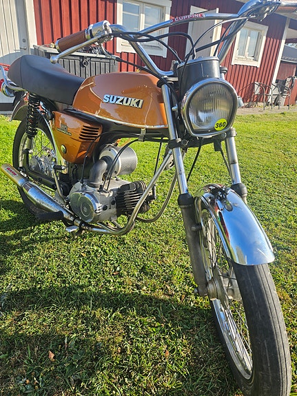 Suzuki K50 3 of 3