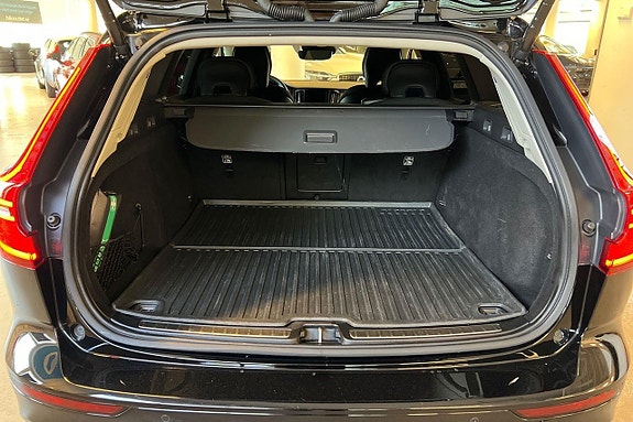 Volvo V60 22 of 25